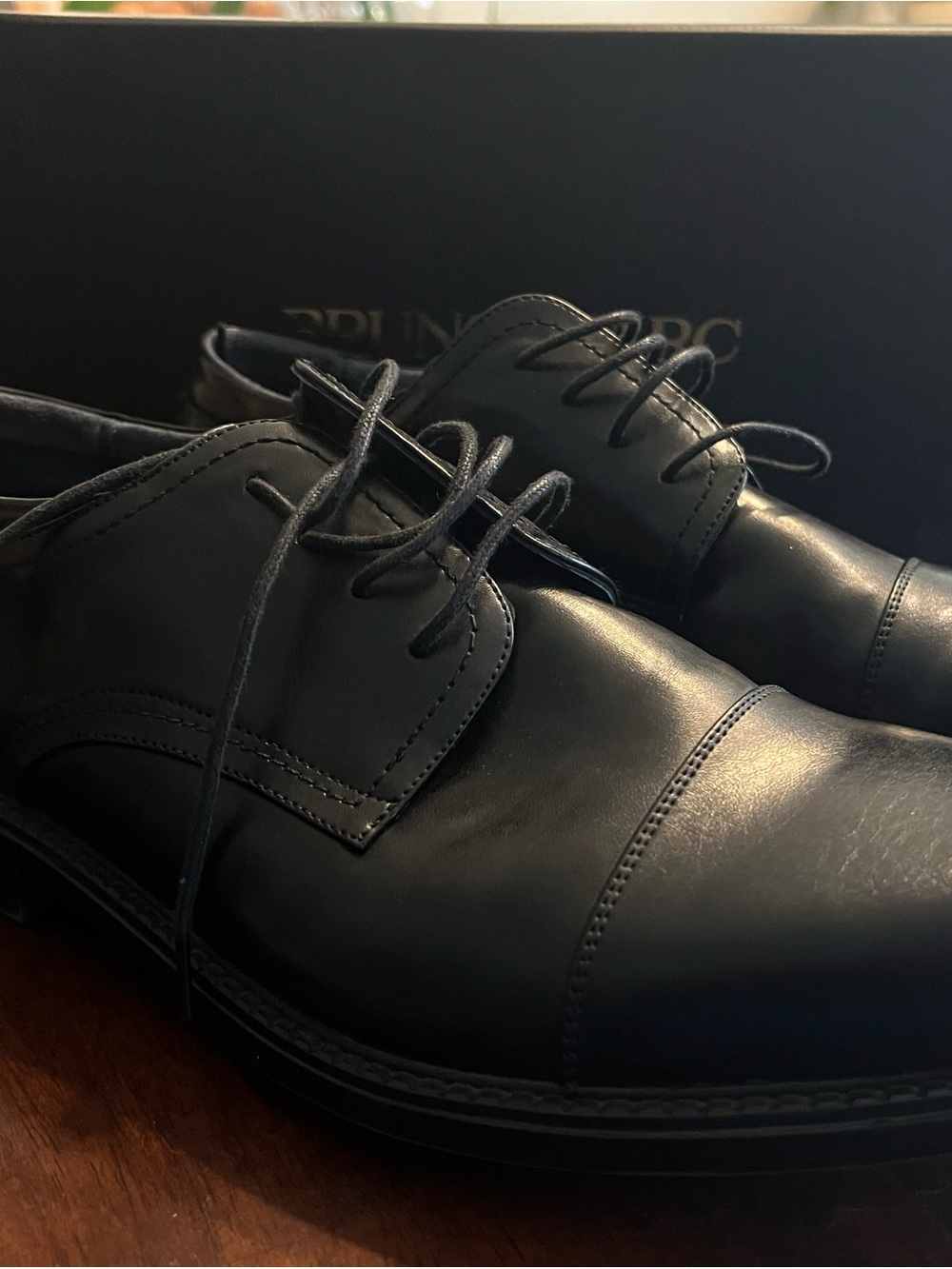 Men's Black Leather Cap-Toe Derby Lace-Up Shoes
